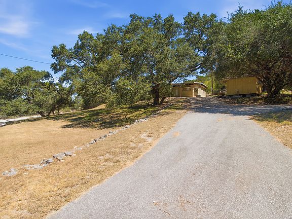 3rd image of 1501 SPRING RD