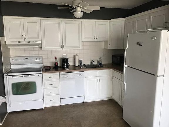 2nd image of 5616 Hickman Rd