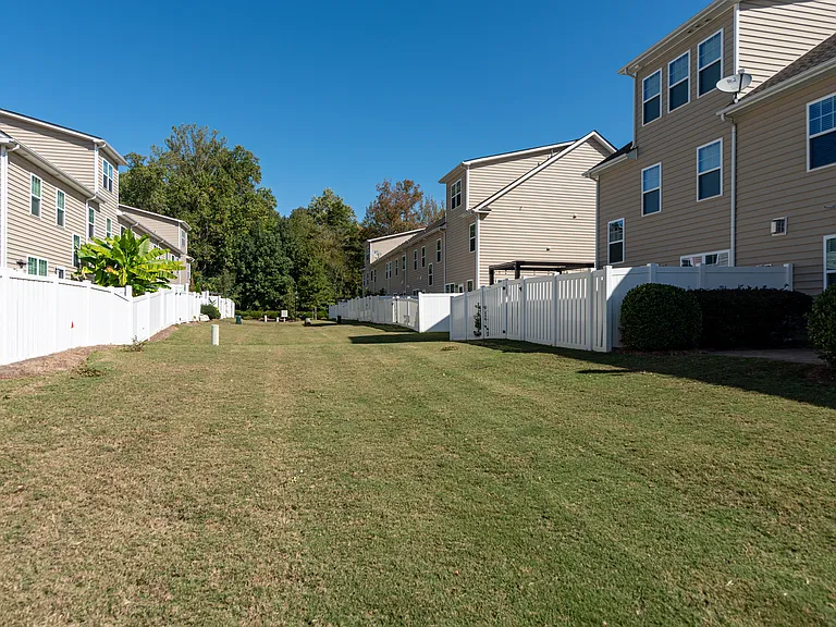 114B Clarendon St — Photo 29