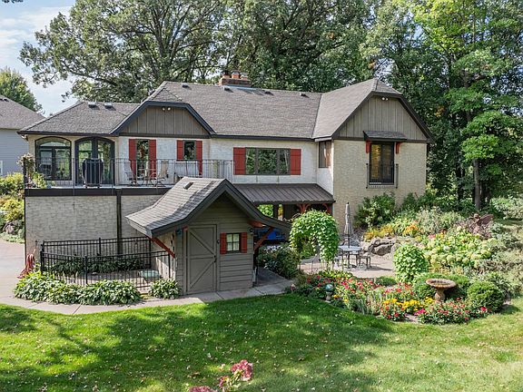 3rd image of 6801 Lanewood Ln N