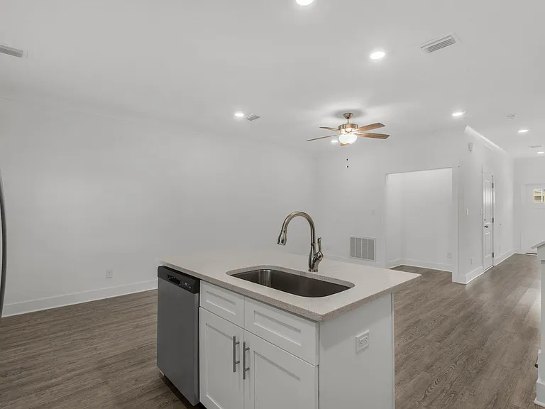 118 Date Palm Ln — Photo 13