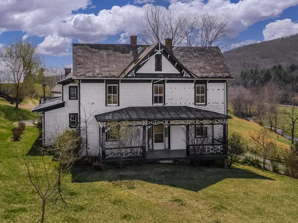 4952 Brownsburg Tpke, Raphine, VA 24472