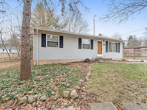 3rd image of 15787 Whittemore Dr