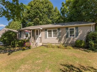 16 Anna Sayles Rd, Lincoln, RI 02865