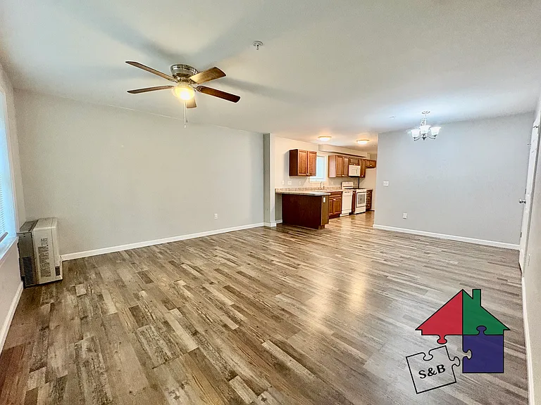 39 Cornelia Ct — Photo 11