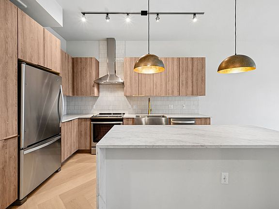 2nd image of 2975 Blackburn St APT 1621