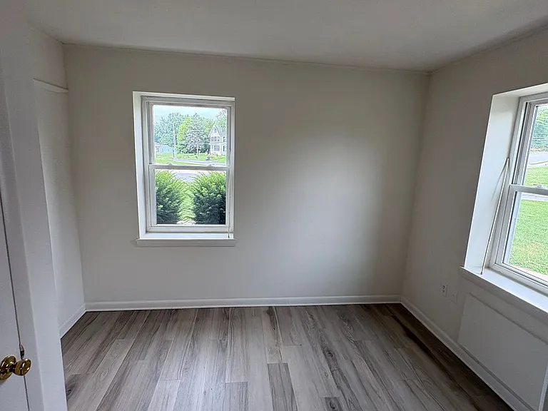 Charlotte Place Apartments — Photo 24