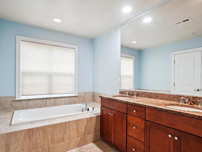 8062 Criaza Branch Ct — Photo 18
