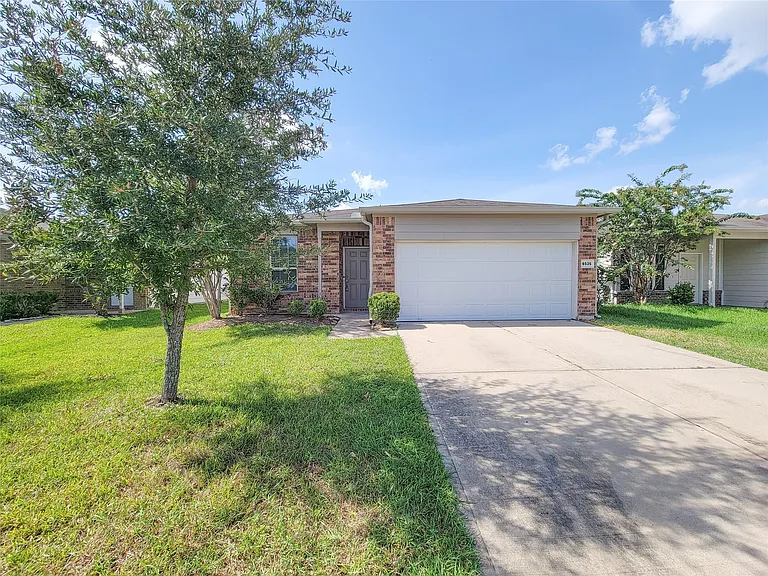 6535 Dayridge Ln — Photo 1