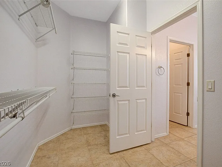 2521 Evansville Ave — Photo 25