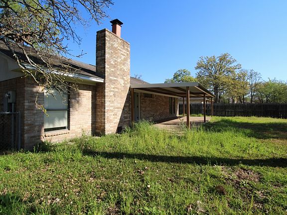 4th image of 1102 Van Horn Dr