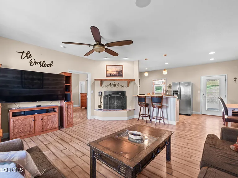 135 Lake Overlook Dr — Photo 22
