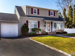 204 Reichelt Rd, New Milford, NJ 07646