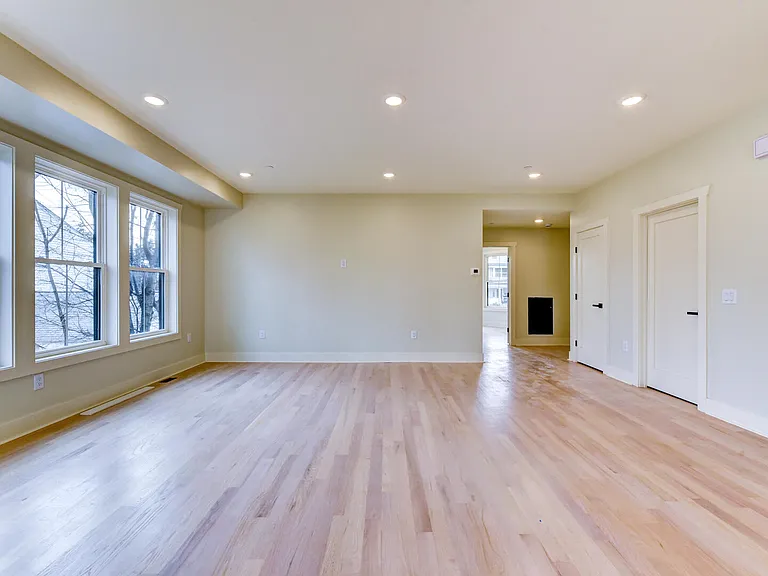 48 Walnut St #1 — Photo 13