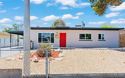 1417 Dogwood Ave