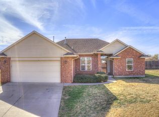 1172 Phils Way NW, Piedmont, OK 73078