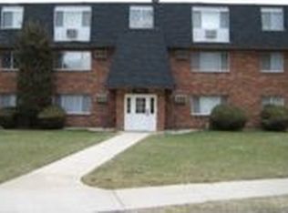 17248 71st Ct APT 1, Tinley Park, IL 60477