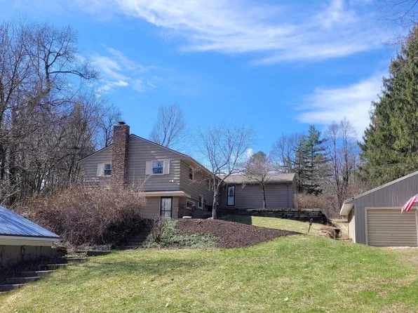 1573 N 37th St, Galesburg, MI 49053