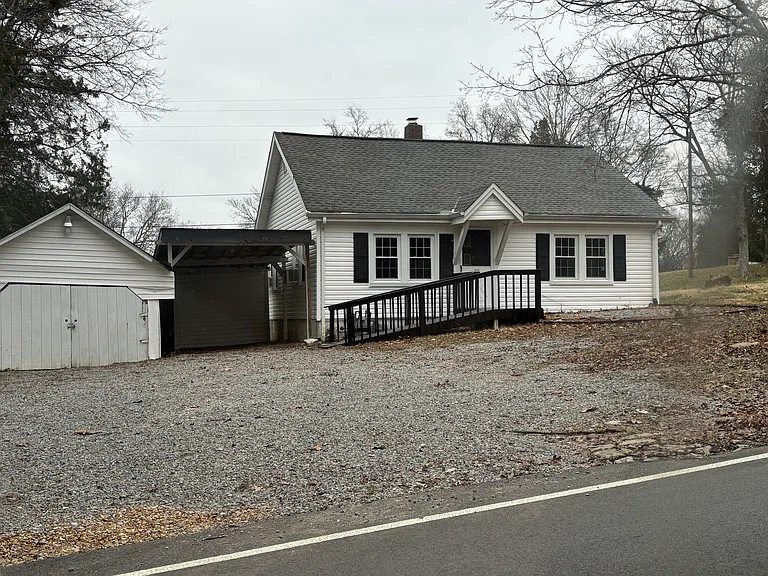 1230 Pleasant Grove Rd — Photo 1