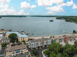 145 W Wisconsin Ave STE E, Pewaukee, WI 53072