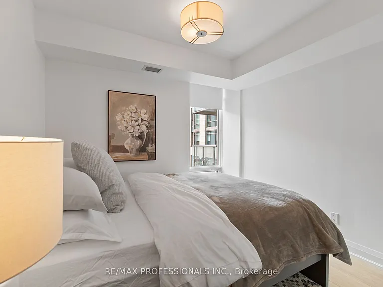 1 Bedford Rd #515 — Photo 28