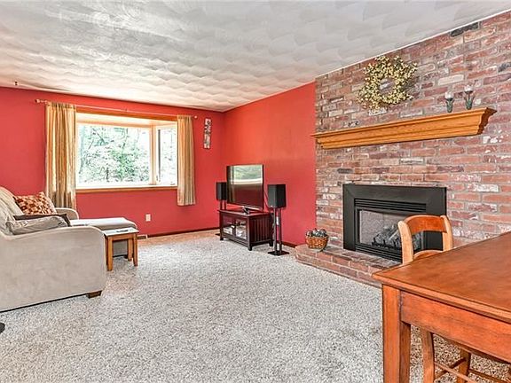 5th image of 1003 Arborwood Dr