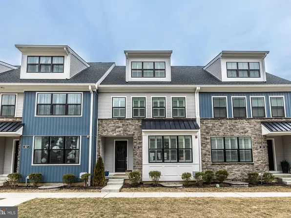 319 Star Tavern Ln, West Chester, PA 19382