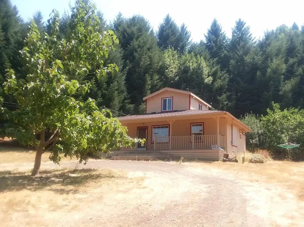 705 Shelter Cove Rd, Whitethorn, CA 95589