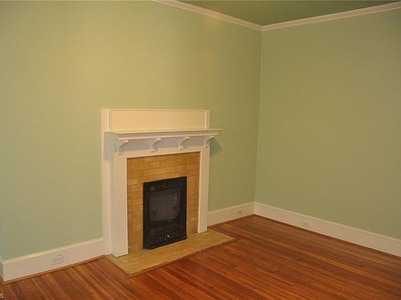 4th image of 2015 Elizabeth Ave APT 2
