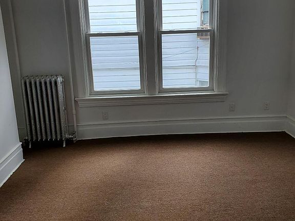 3rd image of 18 Saint Andrews Pl Floor 2
