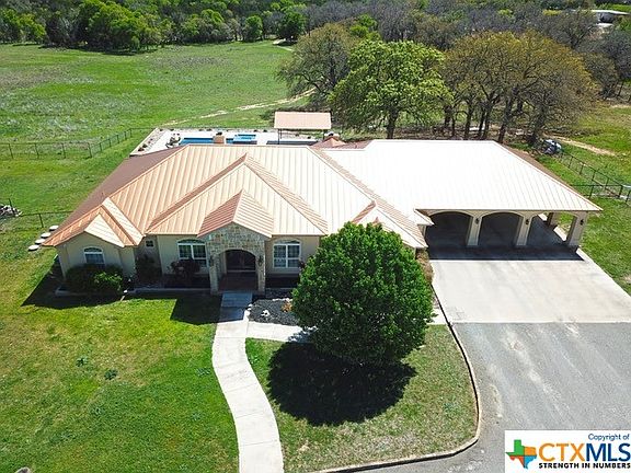 3rd image of 460 County Road 1010