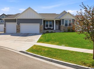3641 S Hiawatha Cir, Saratoga Springs, UT 84045