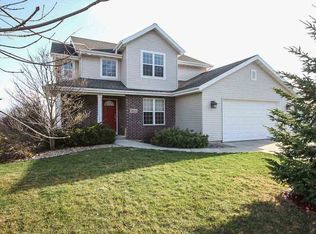 9618 Shadow Ridge Trl, Middleton, WI 53562