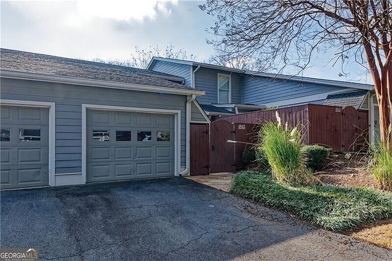 1st image of 4943 Meadow Ln