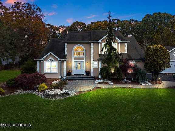 2nd image of 378 Sapphire Drive