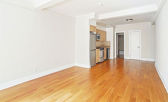 3rd image of 20 Park Ave APT 3G