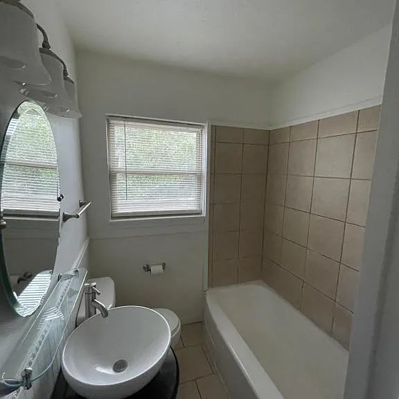4264 Oxford Ave #4 — Photo 9