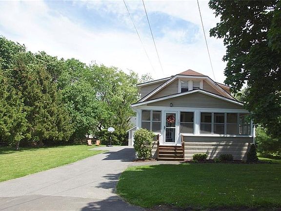 2nd image of 107 Dewey Ave