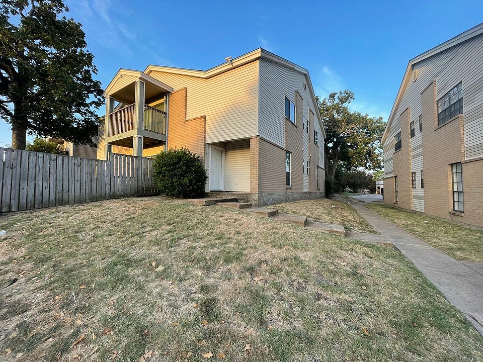 1st image of 1108 Autumn Cir APT C