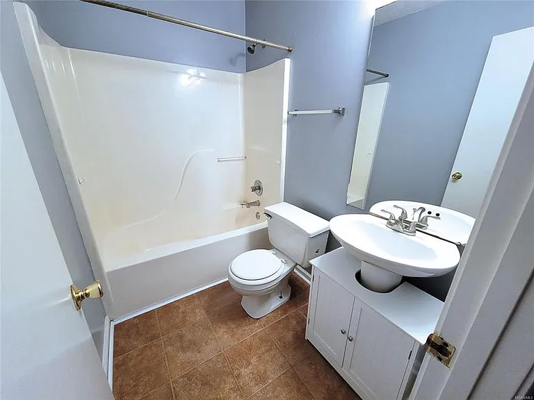 3248 Meadow Walk Ln — Photo 8