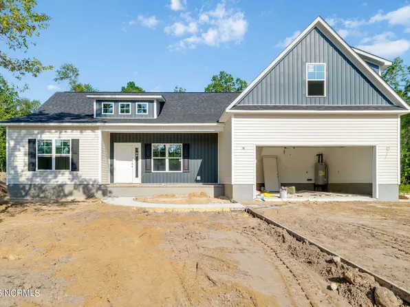 7166 Old Stump Drive SE, Leland, NC 28451
