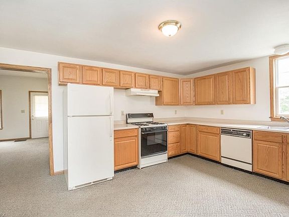 2nd image of 650 W Main St