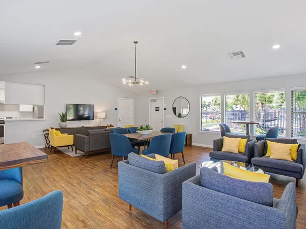 Stonegate Apartments