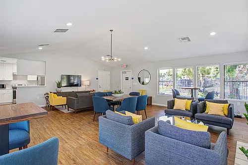 Stonegate Apartments Photo 1