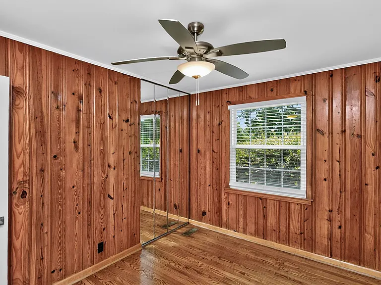 409 Woodberry Dr — Photo 22