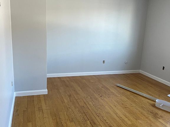2nd image of 375 Sunset Ave APT 6