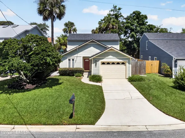 186 PINE Street, Atlantic Beach, FL 32233
