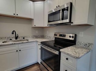 3240 Orchard Manor Cir, Louisville, KY 40220