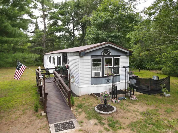 W8175 County Road L, Pembine, WI 54156
