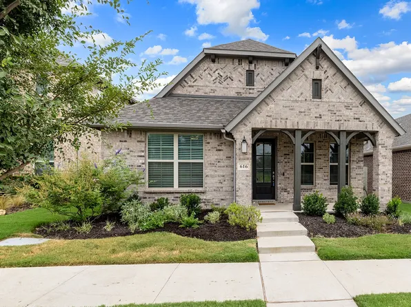 616 8th St, Argyle, TX 76226